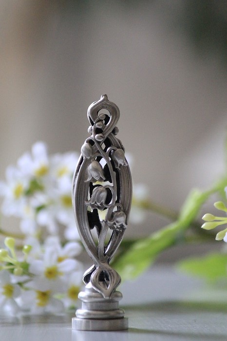 フランスアンティーク すずらんのシーリングスタンプ」ココン