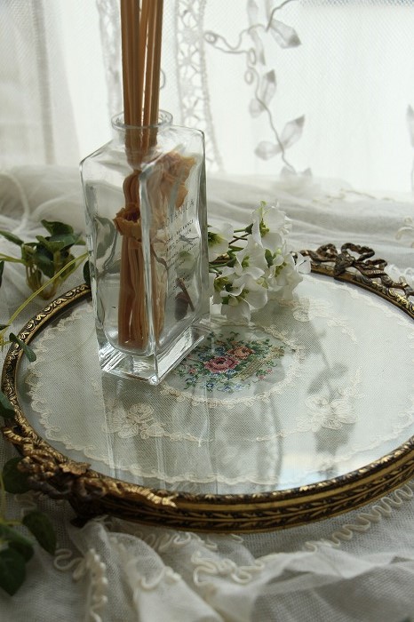 フランスアンティーク プチポワンドレッシングトレイ」ココン