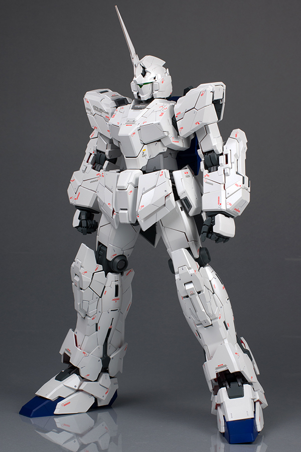 PG 1/60 RX-0 Unicorn Gundam: Work by schizophonic9 [Part One] Very