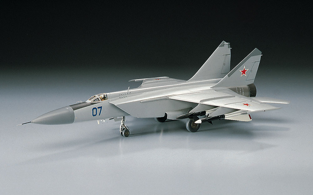MiG-25 フォックスバット | 株式会社 ハセガワ