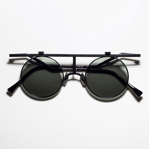 Special Re-edition Model: IM-101」 – isseymiyake.com