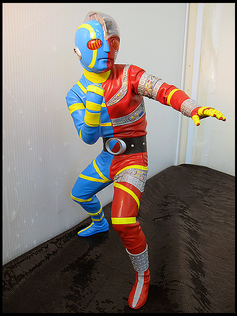 中古の海洋堂/メガソフビ キカイダー 彩色完成品 原型木下隆志・高価