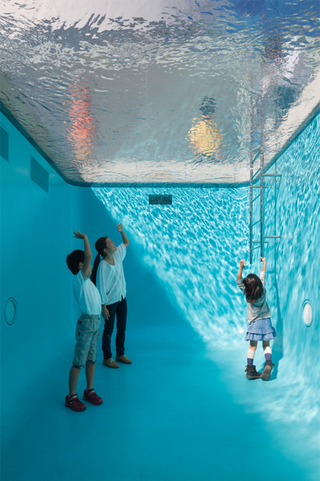 The Swimming Pool | Permanent Exhibits | Collection｜21st Century