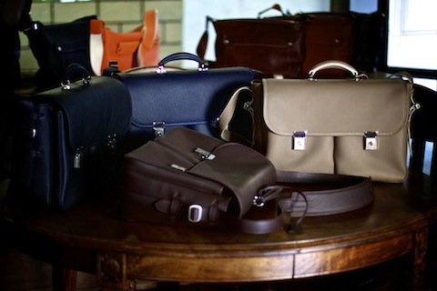 マエストロ」店頭販売開始 - ル・ボナー