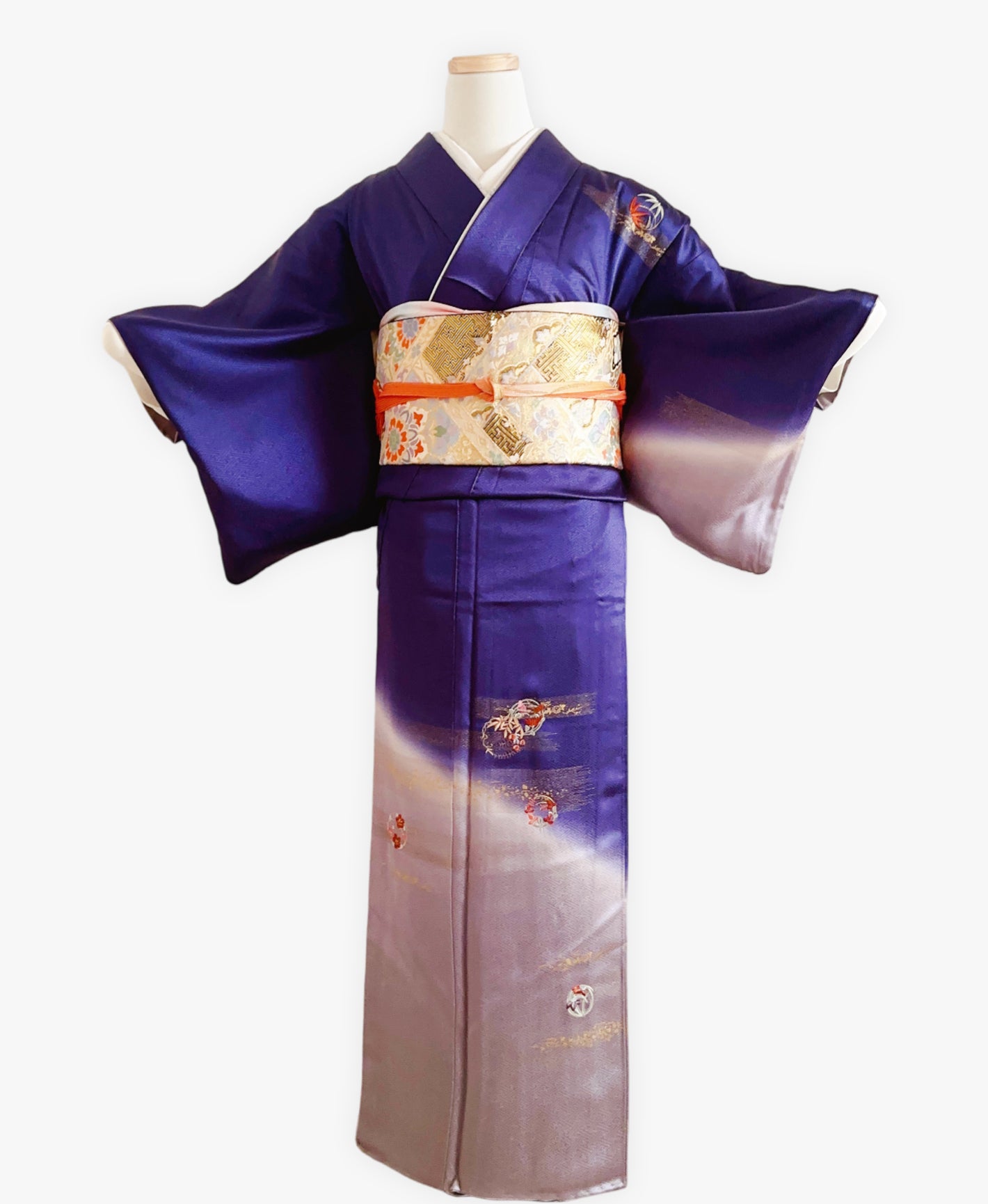 訪問着レンタル・紅桔梗 紫系 暈し染め 駒刺繍 金彩 花草 雪輪 FW706