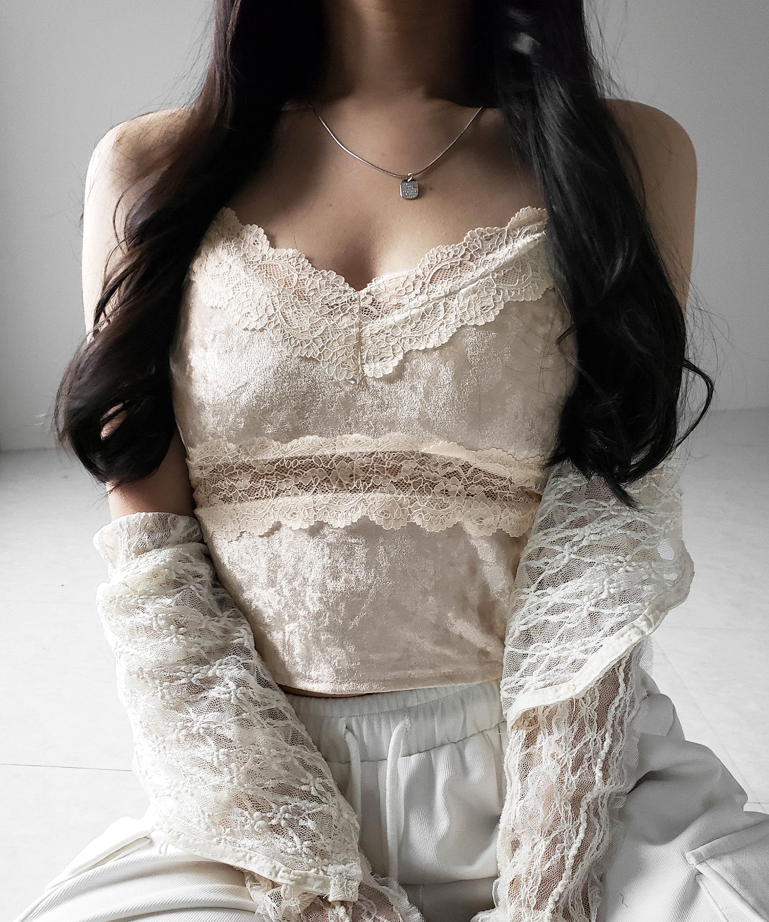 カップ付き 】ダブルレースベロアショートビスチェキャミソール