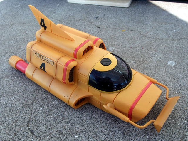 サンダーバード4号