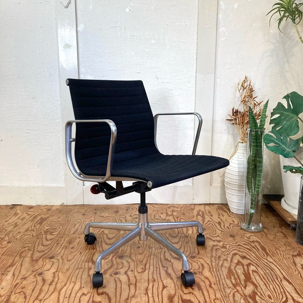 ハーマンミラー / Herman Miller イームズ アルミナムグループ