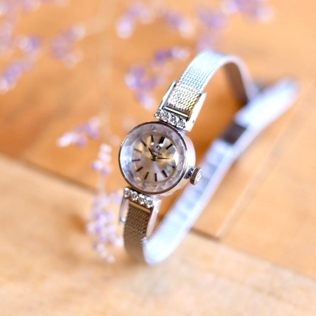 オメガ / OMEGA レディース時計【64】 カットガラス 8Pダイヤ 手巻き