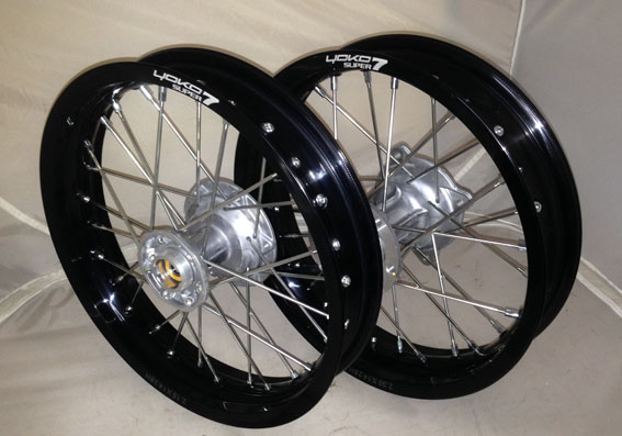 Dトラッカー125 前後ホイールスイングアームLX125D