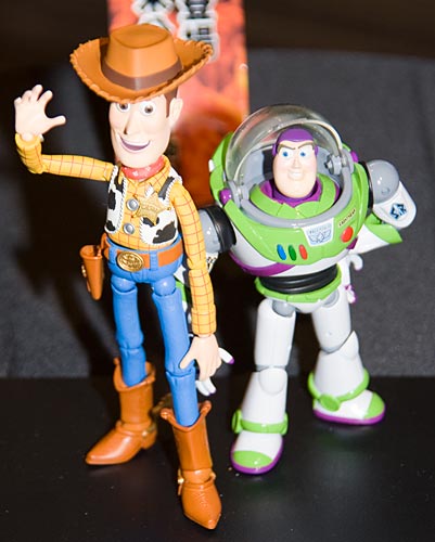 asahi.com（朝日新聞社）：8月1日発売予定の特撮リボルテック