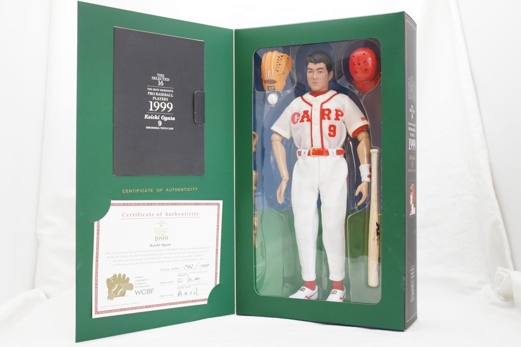 WCBF公認スタジアム・レジェンズ限定 カープ緒方孝市 フィギュア