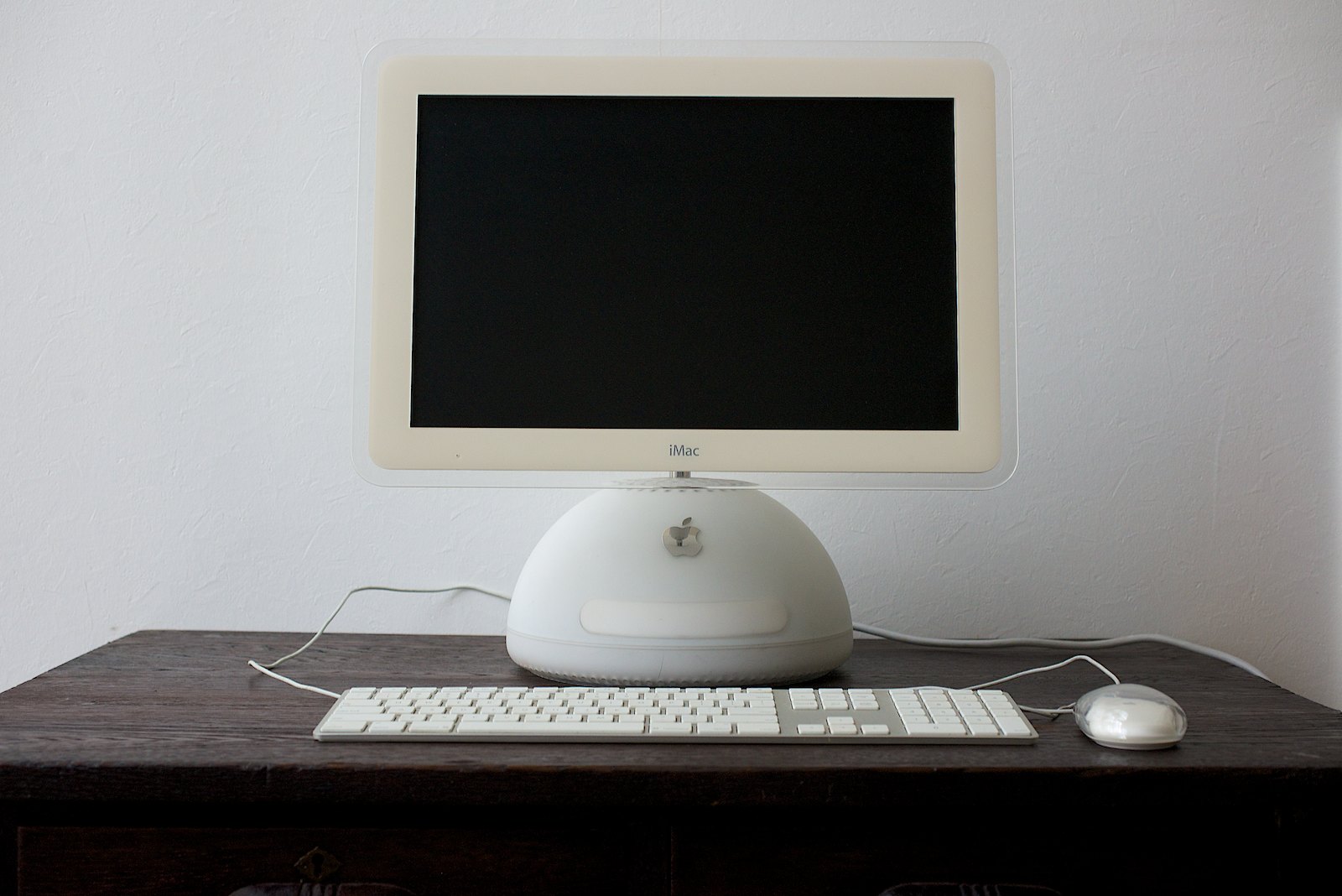 まわるフリフリのフリ ＞ iMac G4（大福）SSD換装計画 ー それがどう