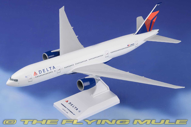 777-200LR 1:200 Display Model - Skymarks SK-SKR374 - $59.95