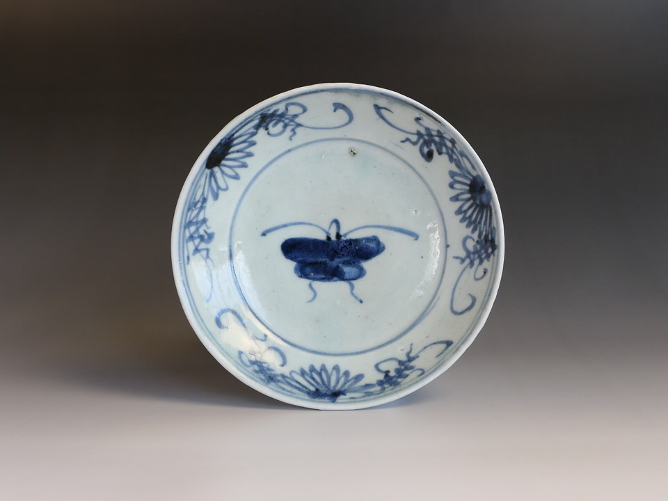 古美術 三樹 - 初期伊万里 花蝶文皿 | 古美術品専門サイト fufufufu.com