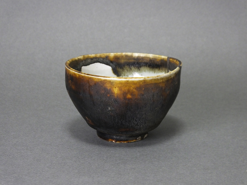 古童 - 初期伊万里 鉄釉 小碗 | 古美術品専門サイト fufufufu.com