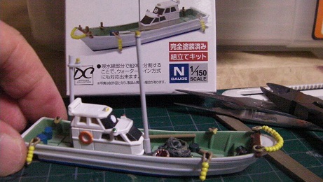 初夏の小さな漁港