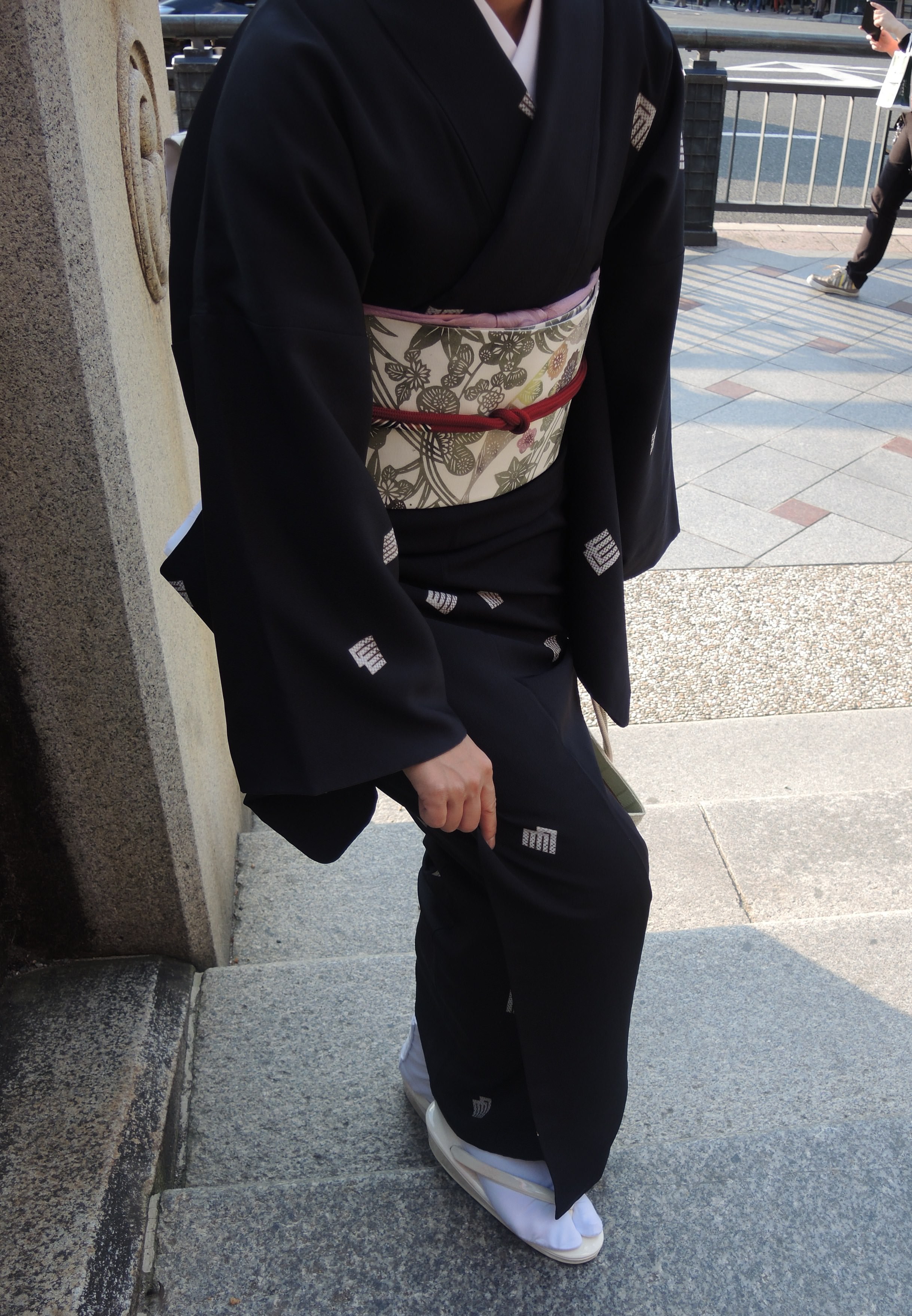 美品 正絹袷 友禅小紋 源氏香 飛び柄 ライトグレー 上品小紋 源氏香