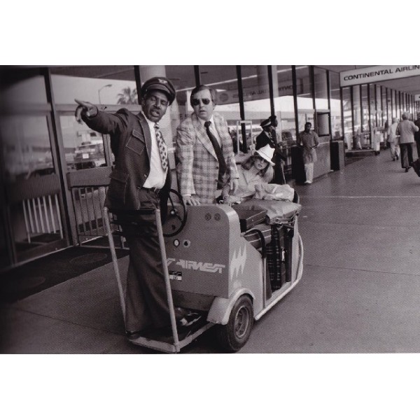 Garry Winogrand, Arrivals & Departures: The Airport Pictures of