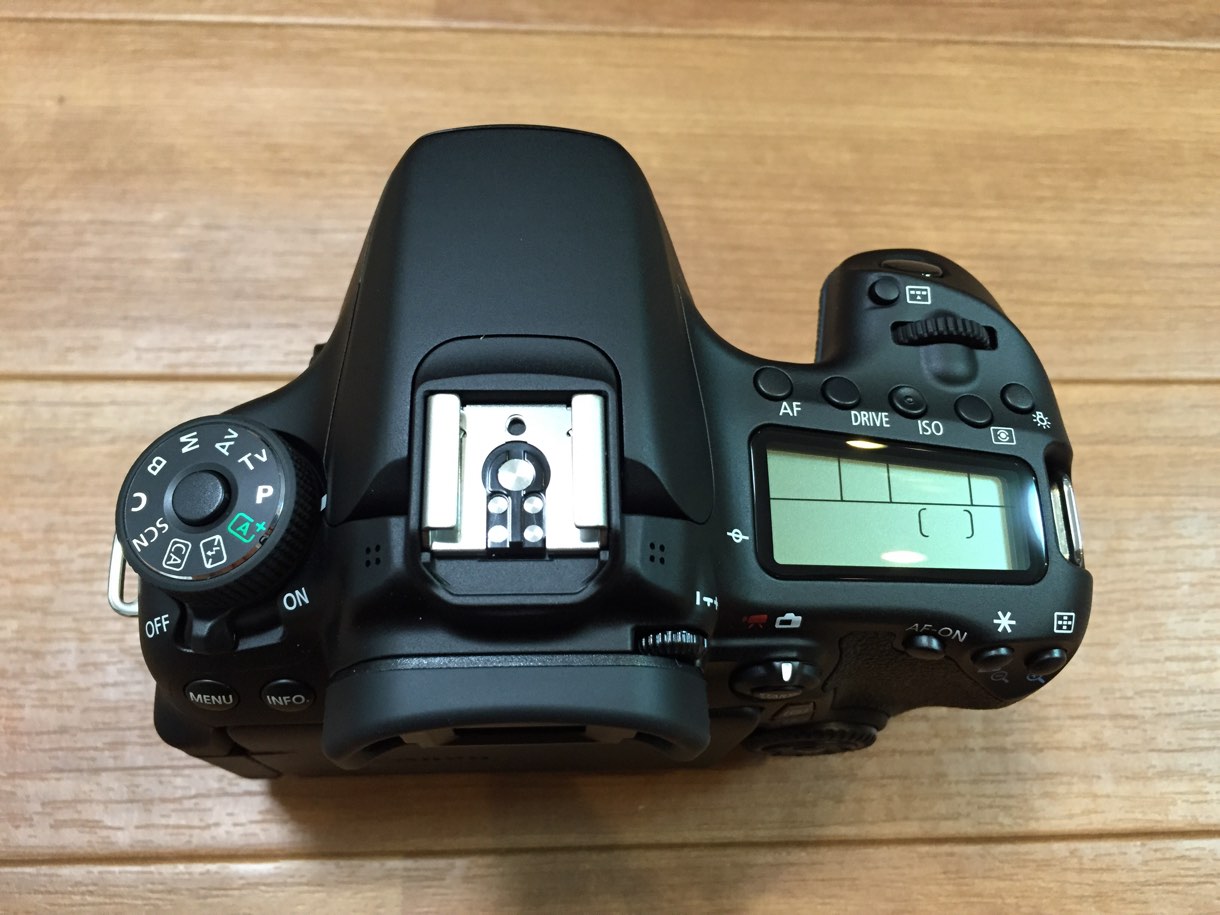 Å] 初の一眼レフ「Canon EOS 70D」ダブルズームキットを購入
