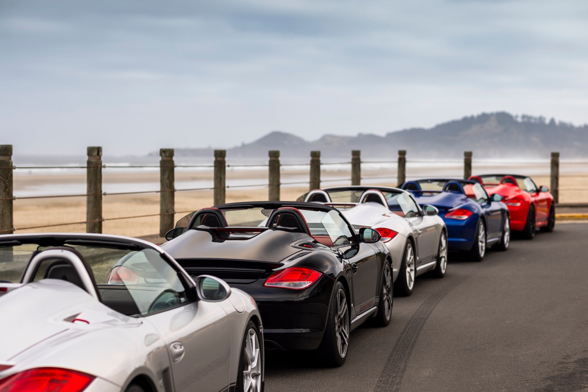 Issue 032 – 000 Magazine