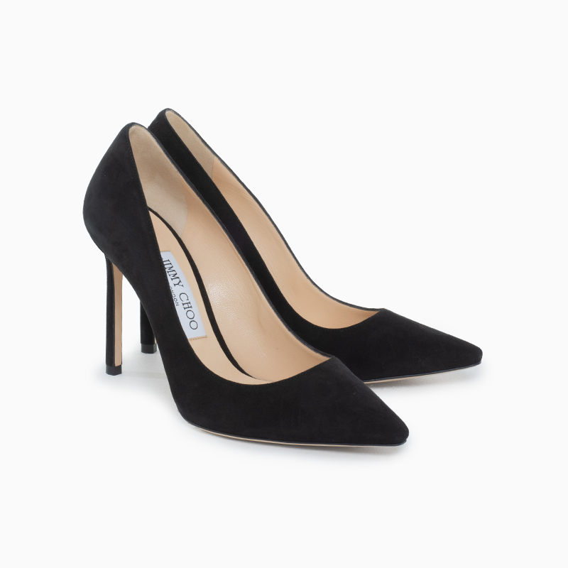 JIMMY CHOO（ジミー チュウ）シンプルブラックポインテッドトゥ