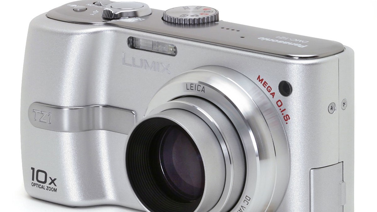 Throwback Thursday: Panasonic Lumix DMC-TZ1, travel zoom pioneer