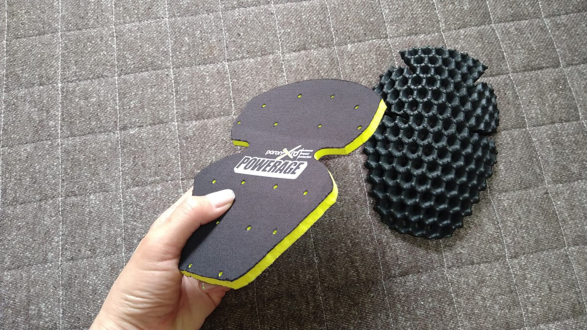 レビュー】薄くて軽い！初心者にもおすすめのバイク用プロテクター