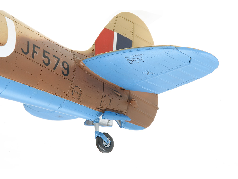 1/32 スーパーマリン スピットファイアMk.VIII: スケールモデル