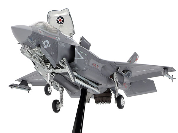 1/48 ロッキード マーチンF-35A ライトニングII: スケールモデル