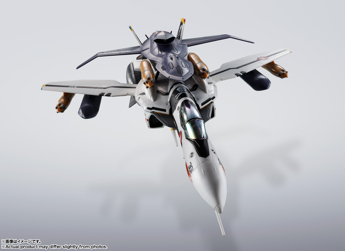 HI-METAL R VF-0Sフェニックス(ロイ・フォッカー機) ＋ QF-2200D-B