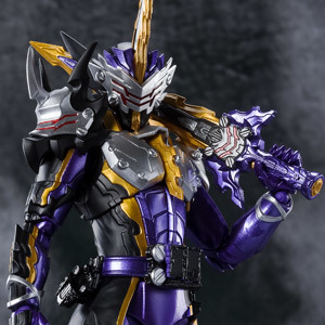 S.H.Figuarts 仮面ライダーセイバー ドラゴニックナイト | 魂ウェブ