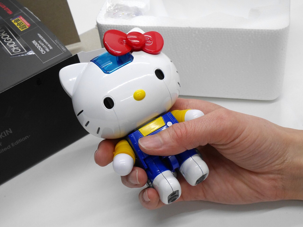 魂ストア限定商品「超合金 ハローキティ -Store Limited Edition