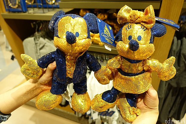 上海ディズニーランドのグランドオープン記念グッズ特集 2016