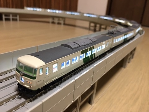 KATO 185系特急踊り子 ～加工難易度～ - 鉄道模型の世界