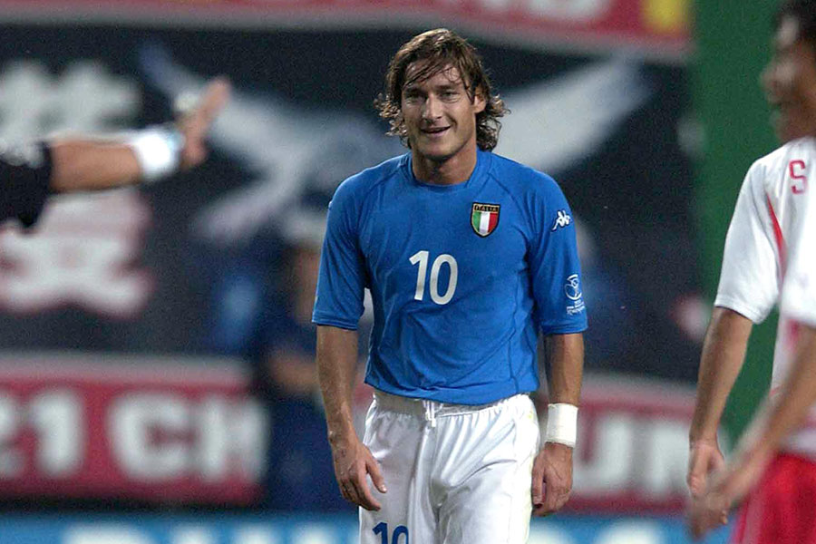 韓国戦で誤審退場した王子トッティの今 愛するローマ退団、私生活では