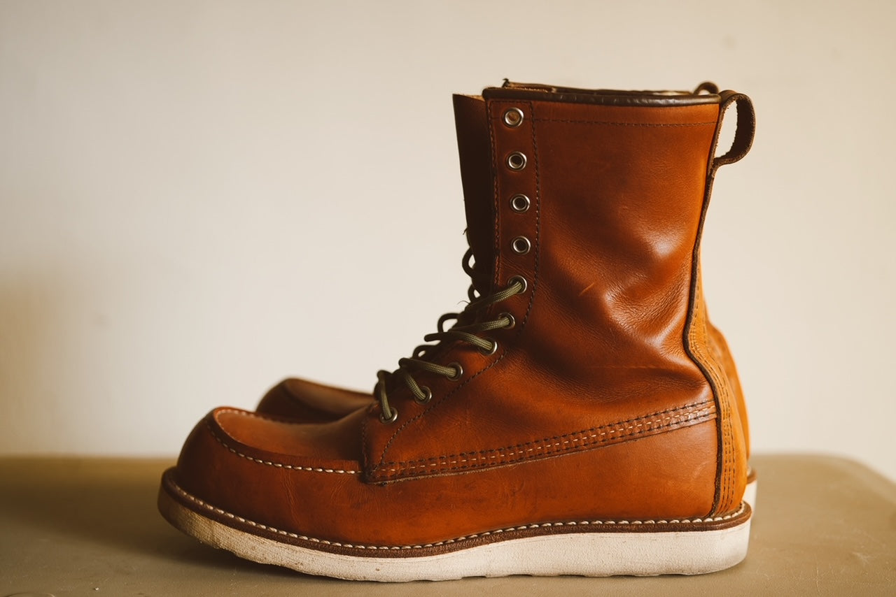 Red Wing 877 - 8-Inch Classic Moc size 10.5 (for size 11 foot