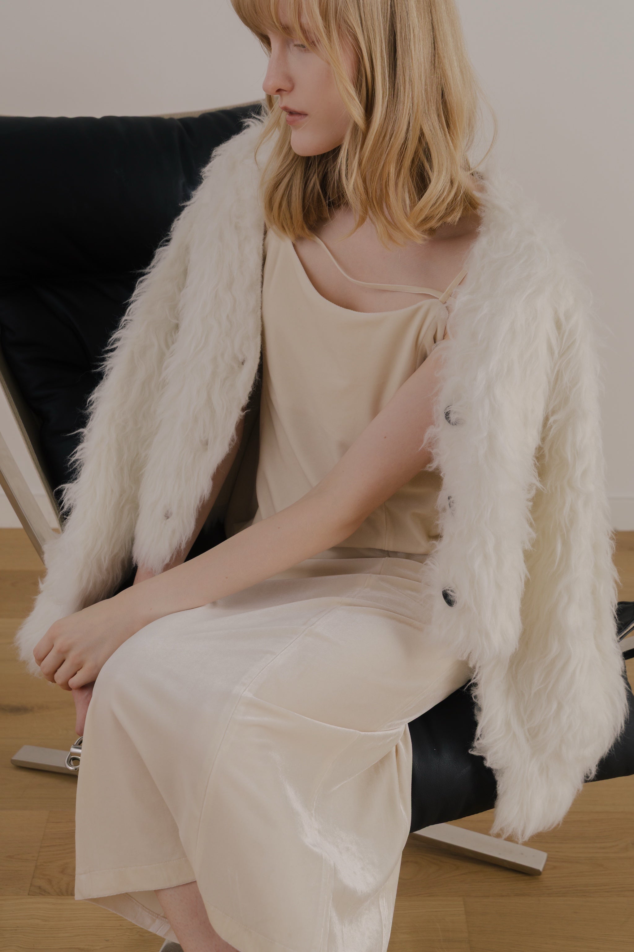 Eltz Shaggy Cardigan – THE TOÉ