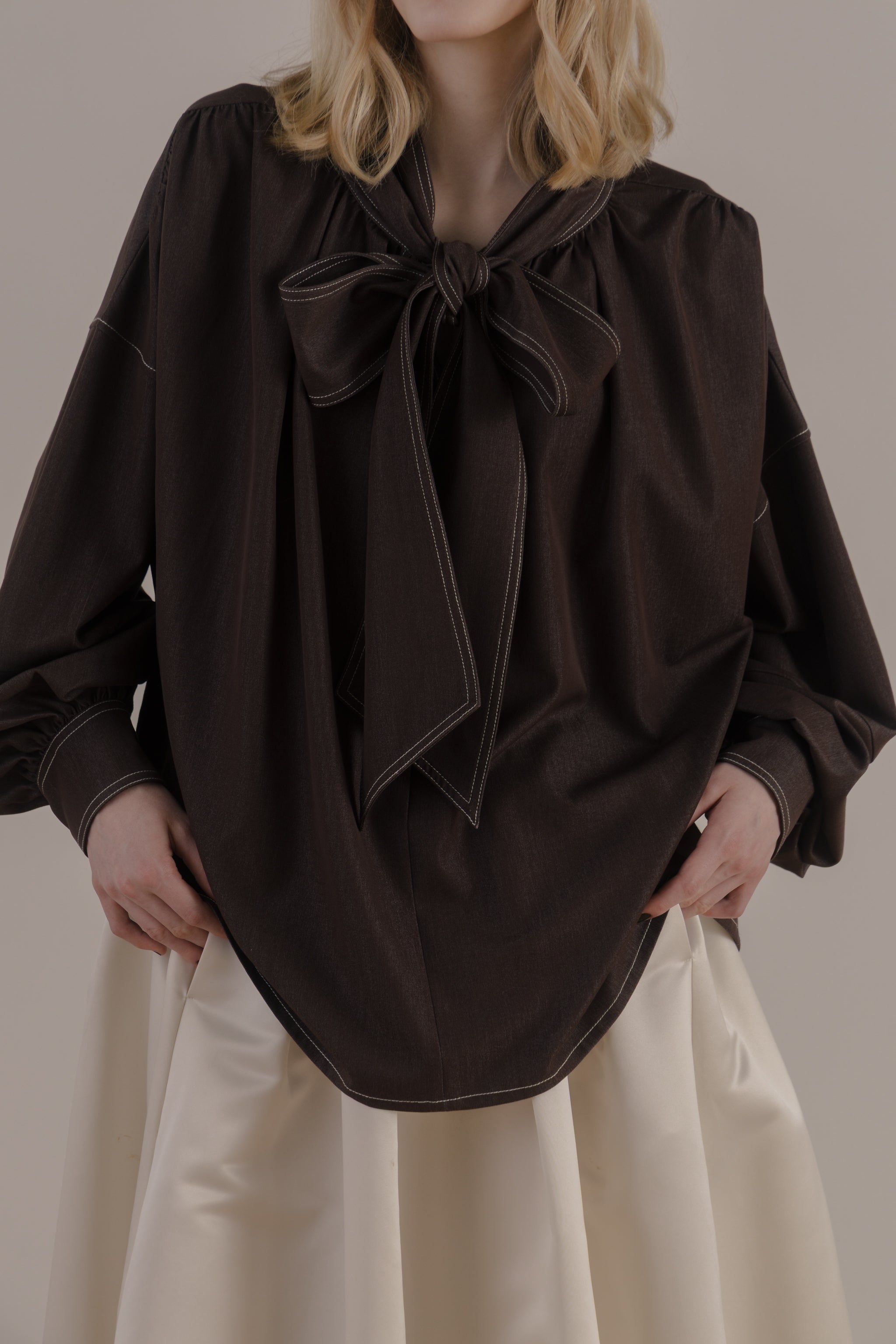 Romer Ribbon Blouse – THE TOÉ