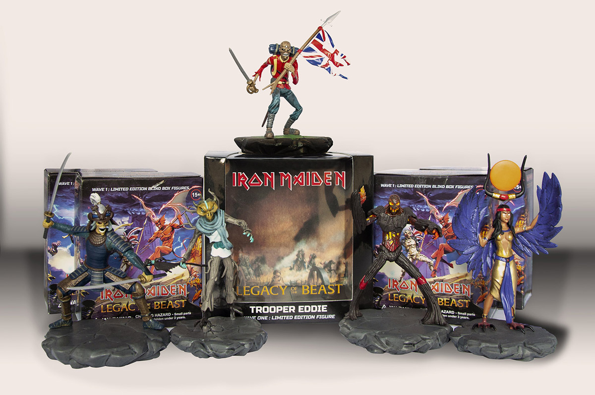 アイアンメイデン フィギュア: Legacy Of The Beast 三体 アイアン