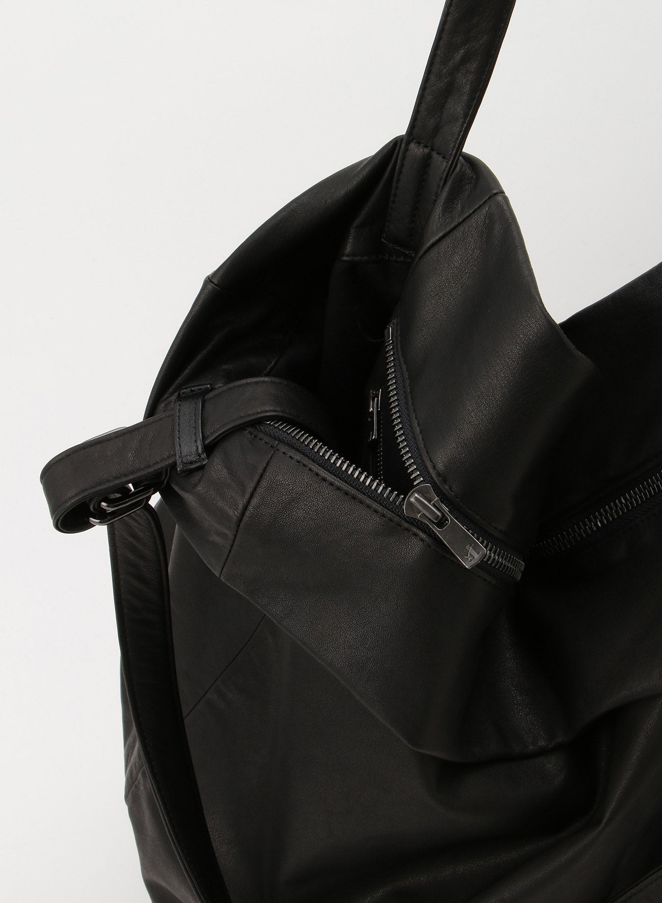 Unevenness tote(Leather) – THE SHOP YOHJI YAMAMOTO
