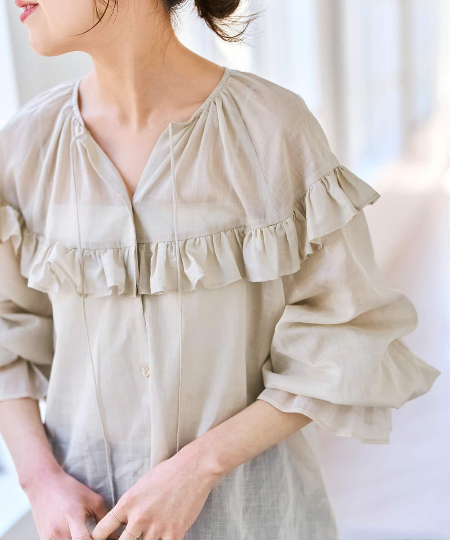 楽天市場】フリル ブラウス スピックアンドスパンの通販