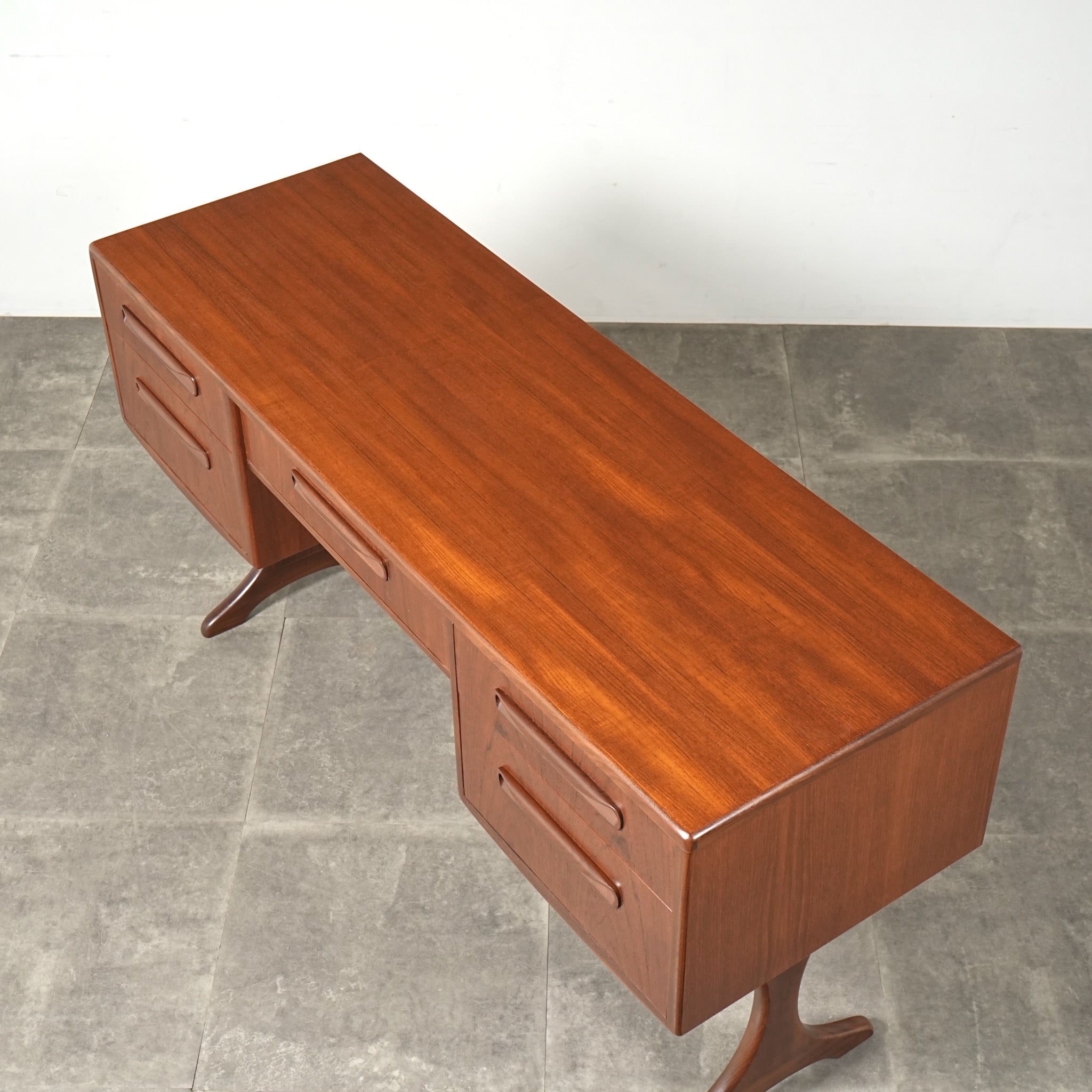 G-PLAN】Fresco ヴィンテージ デスク – TIME HYPE