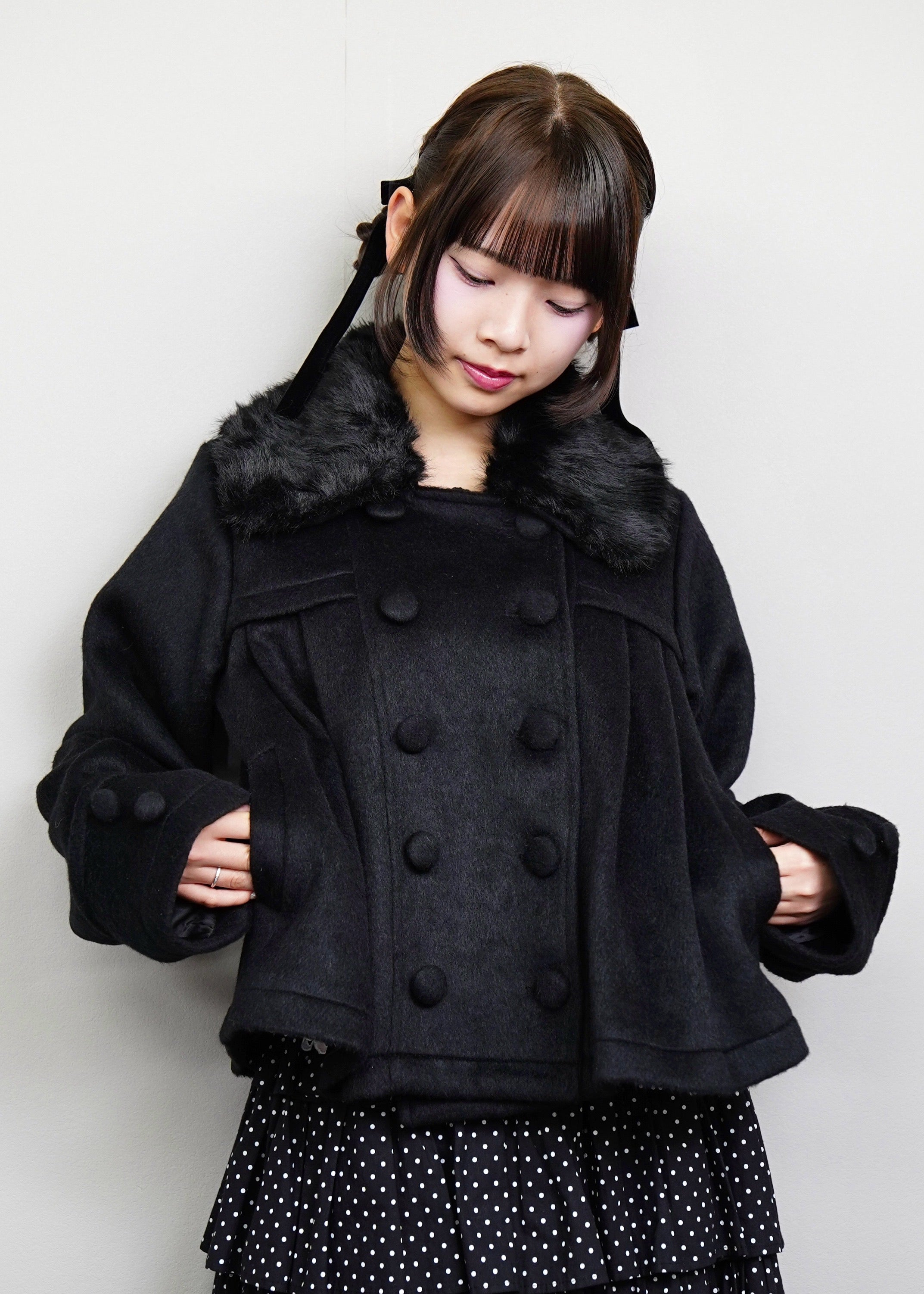 新色黒追加発売】grace fur collar wool coat – Tie.Me