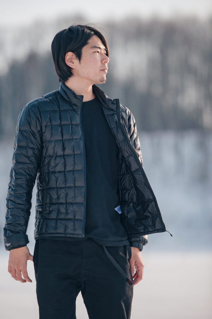 軽くて温かいミニマルなダウンジャケット「mont-bell プラズマ1000