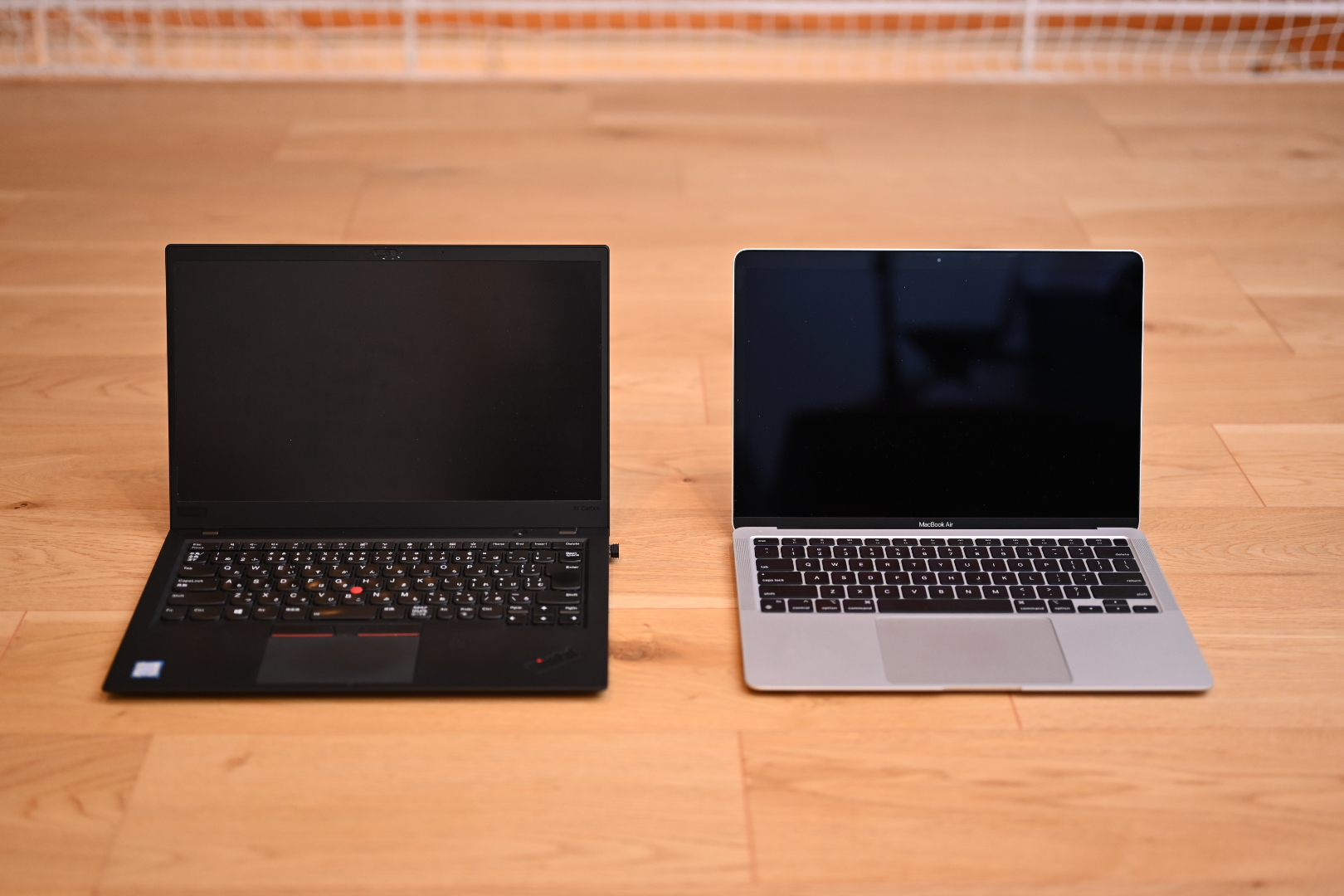 M1 MacBookAIR と Thinkpad x1 を両方使ってわかったメリデメ【PC