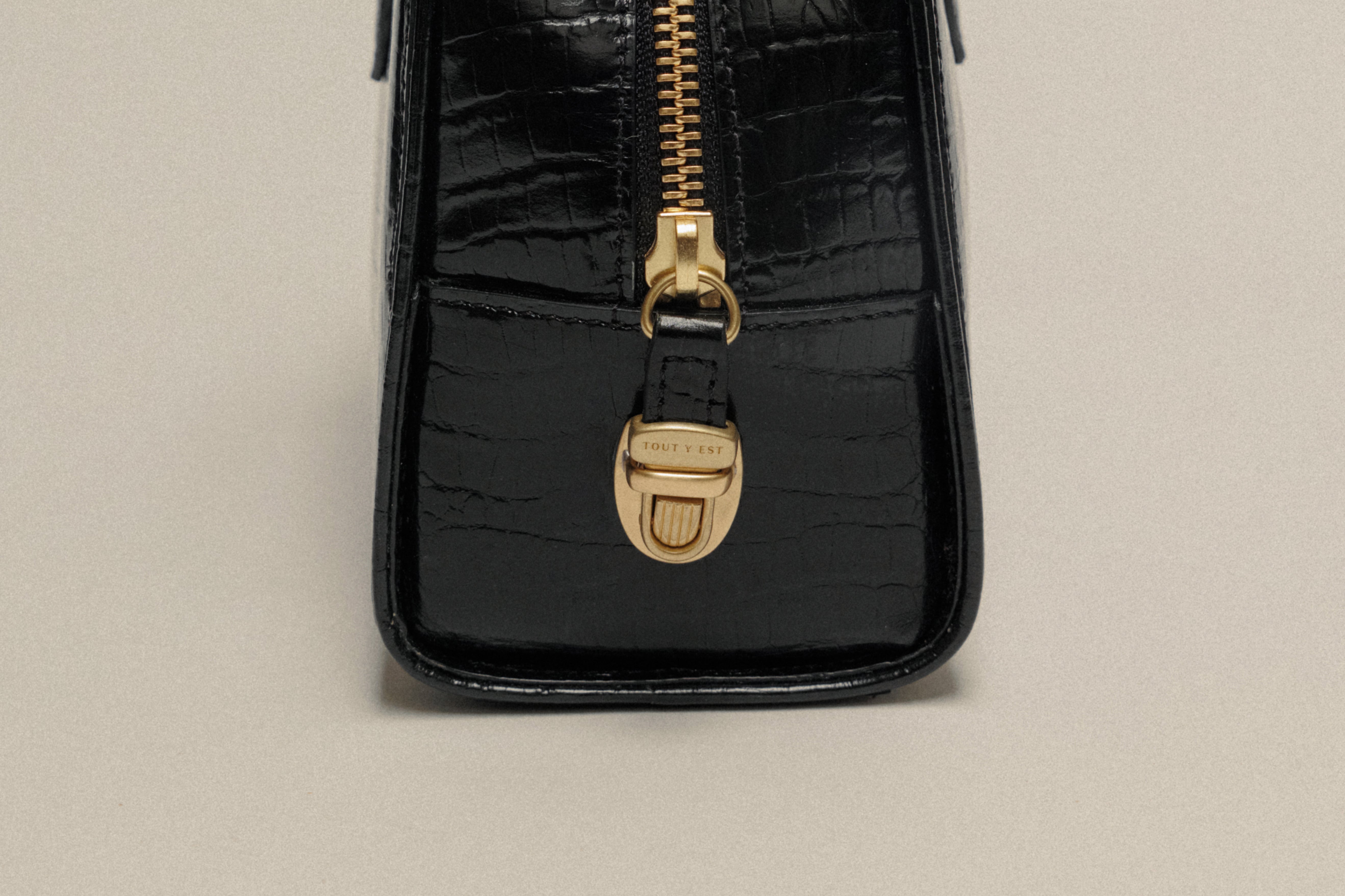 SAC LOQUET MINI CROCO BLACK – TOUT Y EST JP