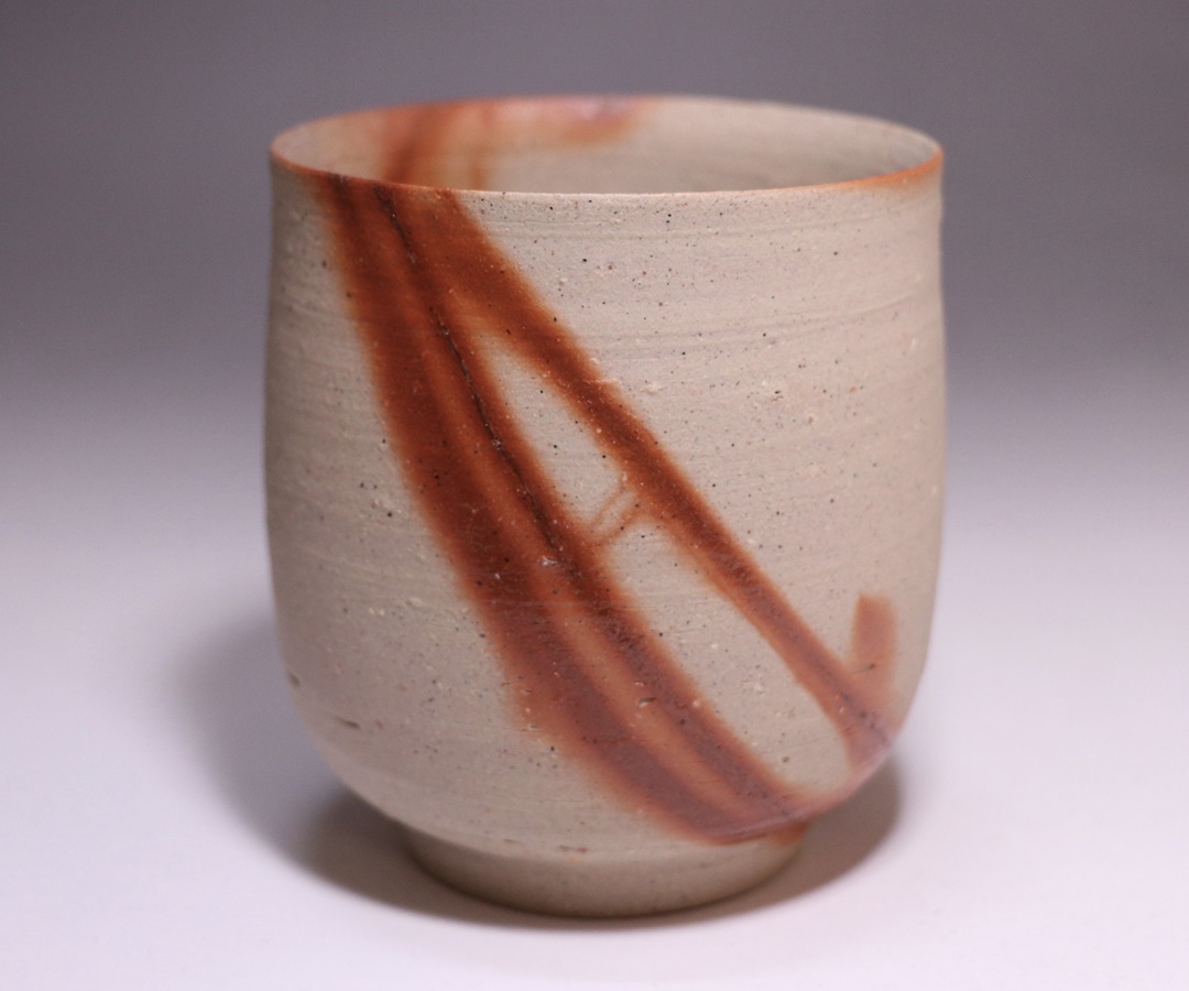 山本陶秀 作 「備前緋襷筒茶碗」 ～備前焼専門卸小売店 川口陶楽苑～