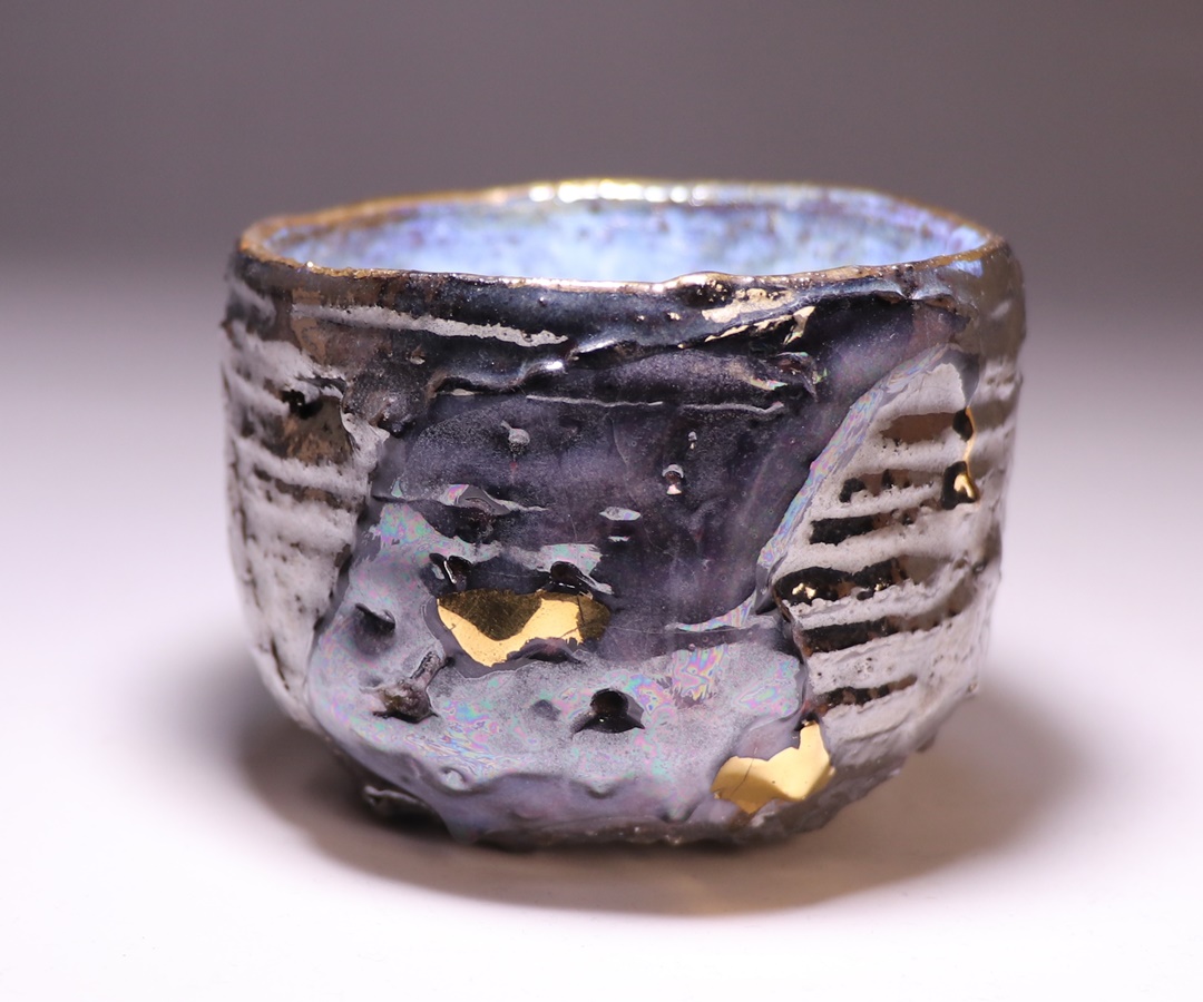 市川 透 作 「酒呑 KABUKI」 ～備前焼専門卸小売店 川口陶楽苑～