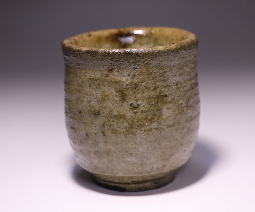 伊勢崎 淳 作 「備前引出黒酒呑」 ～備前焼専門卸小売店 川口陶楽苑～